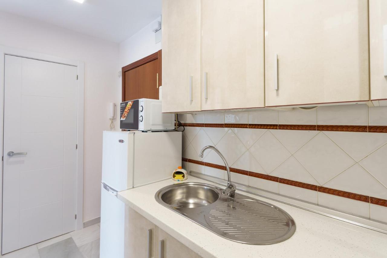 Malagasuite Carihuela Apartments 토레몰리노스 외부 사진